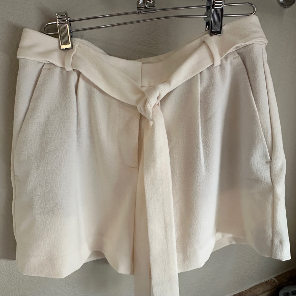 Ann Taylor loft lined dress shorts.